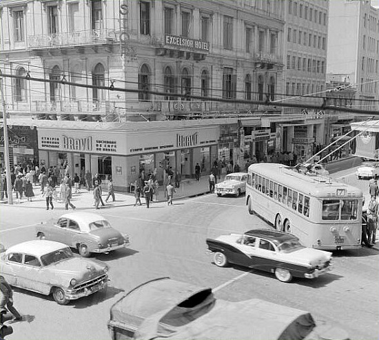 athens_omonia_square_at_60s