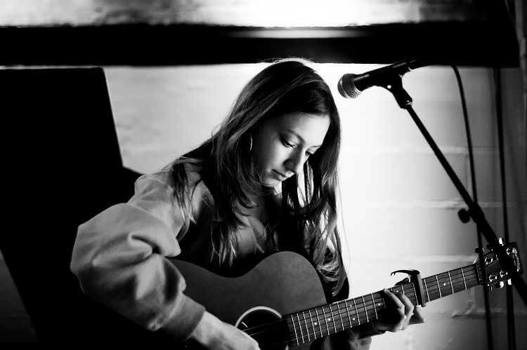 ginabrooklyn_rockwoodnyc_luisruiz_0002-ldd