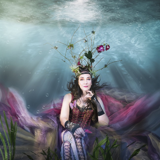 underwater-queen-1