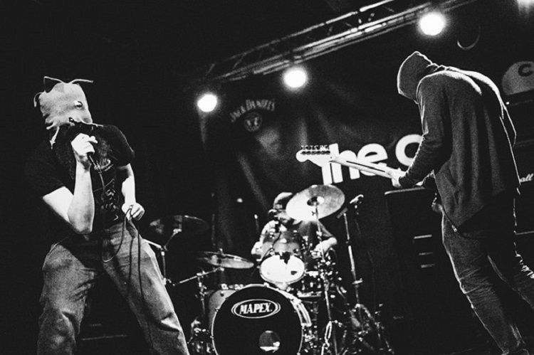 lump-hammer-live