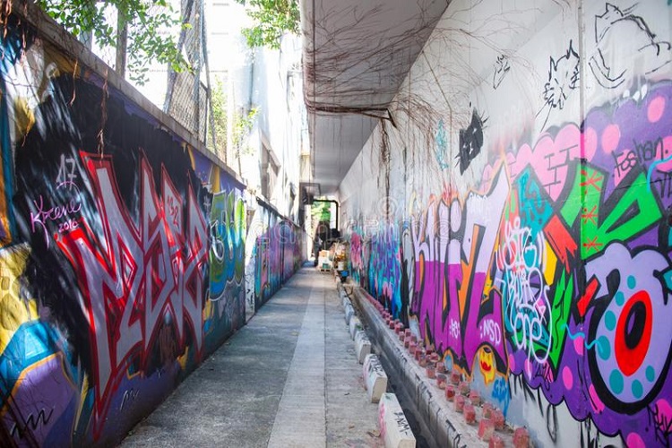 mongkok-graffiti-wall-fame-located-not-far-argyle-str-street-mong-kok-hong-kong-112254589